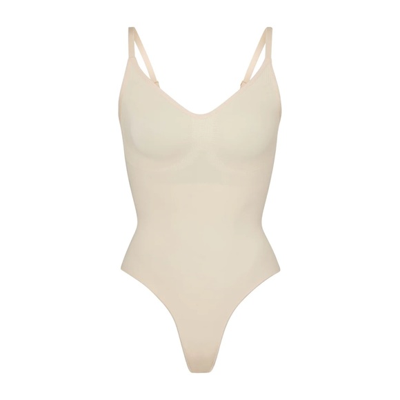 Skims Seamless Sculpt Bodysuit in Sand - Picture 2 of 5